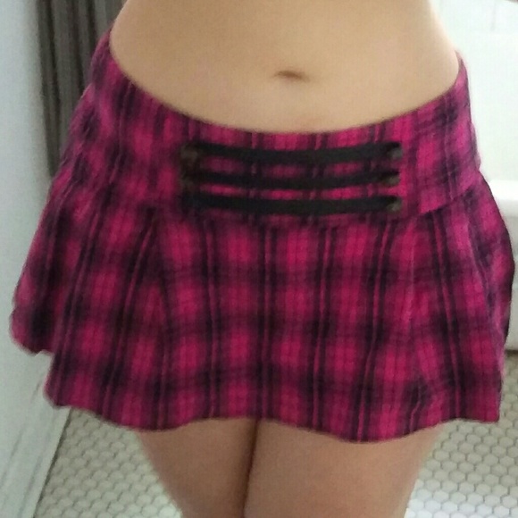 Sweet Love Dresses & Skirts - Plaid pleated mini skirt